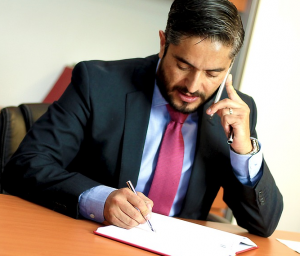 When to Hire an Auto Insurance Lawyer